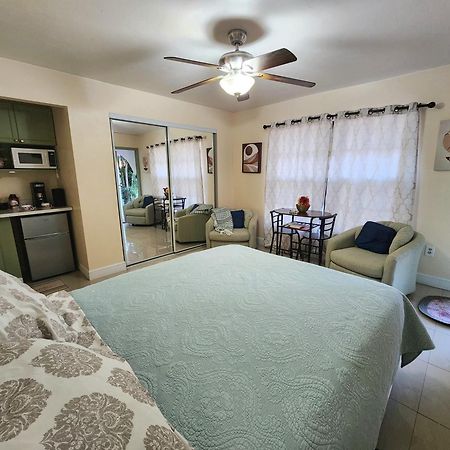 The Green Door Bungalow Naples Exterior photo